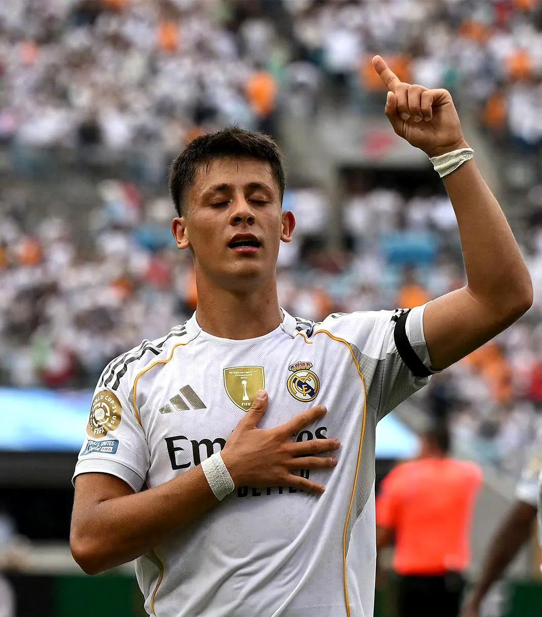 尤文图斯训练开放日;关键时刻远射贴柱引欢呼;法甲在即;年轻球员得到机会(刻意训练的四个关键)-爱游戏app