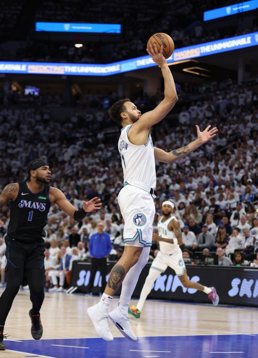 西甲转会期再迎强敌，明尼苏达森林狼篮板制胜，主帅态度：质疑声仍在，临场指挥获称赞的简单介绍-爱游戏官网