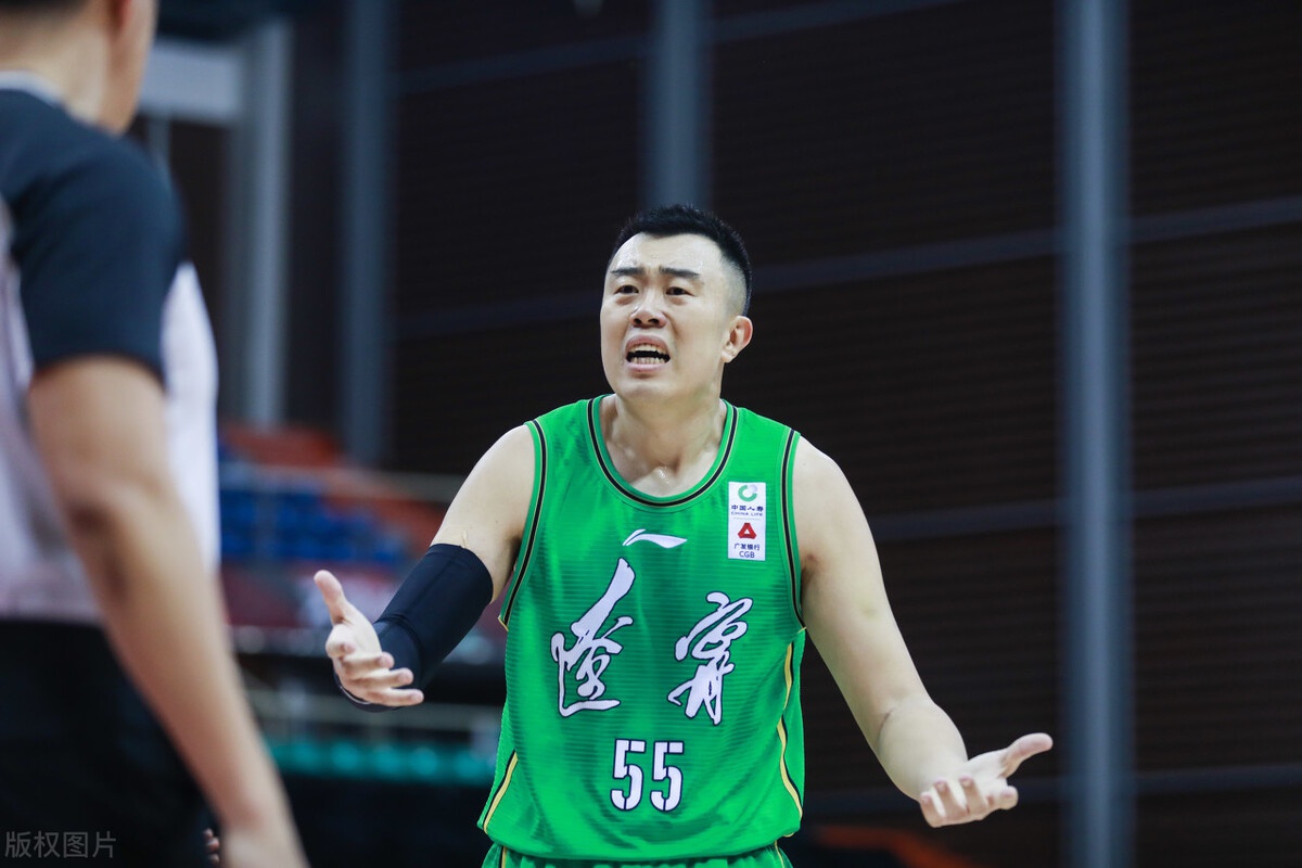 拜仁慕尼黑迎CBA常规赛关键赛；今夜迎来里程碑；话题不断；球探报告显示潜力的简单介绍-爱游戏官网